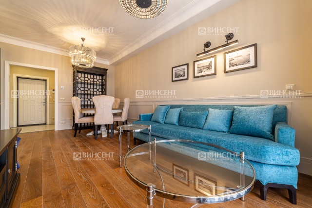 Квартира с дизайнерским ремонтом в ЖК " Лазурный берег"