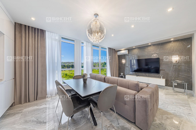 Квартира с дизайнерским ремонтом с видом на реку