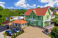 Уютный дом в Сочи с видом на горы