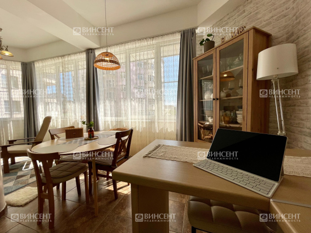 Трехкомнатная квартира в центре Сочи