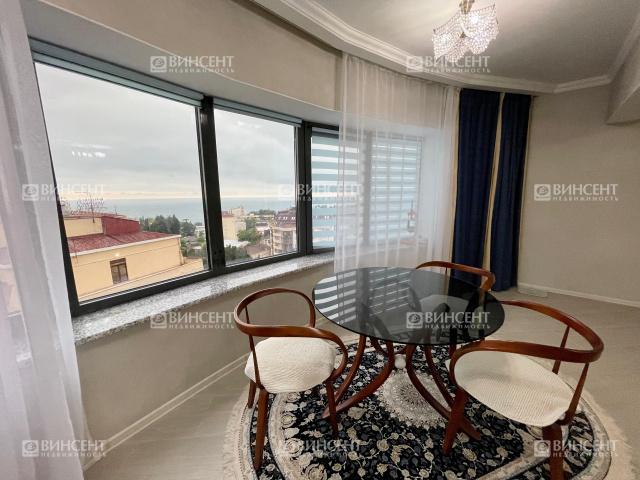 Просторная квартира в центре Сочи