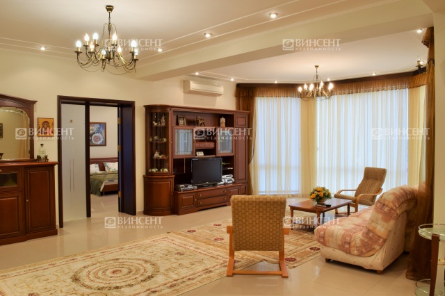 Квартира с собственным выходом к морю