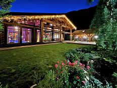 Эксклюзивное шале из векового кедра в Красной Поляне