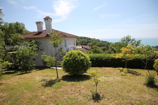 Дом в тихом уединенном месте