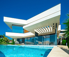 Вилла у моря