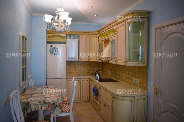 3-х комнатная квартира на Светлане