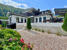 Современное шале на Холодном Поле: Ваш личный горный курорт с бассейном и сауной